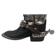 How Spurs Fit on Boots - Corriente Buckle